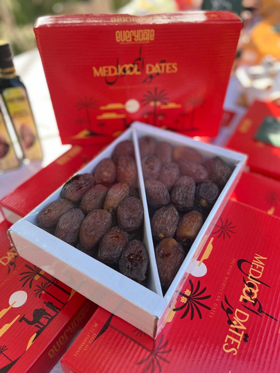 Pack de 10 boîtes de Dattes Mejhoul Large de Tafilalet - 1 KG | Trésor du Maroc